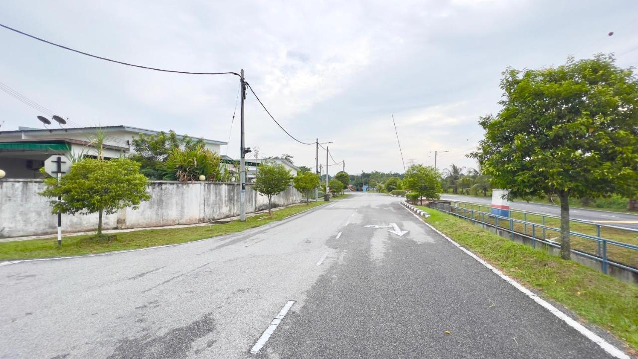 De Qasturee Klia@Kota Warisan Homestay Nearest To Airport Kampong Besut المظهر الخارجي الصورة