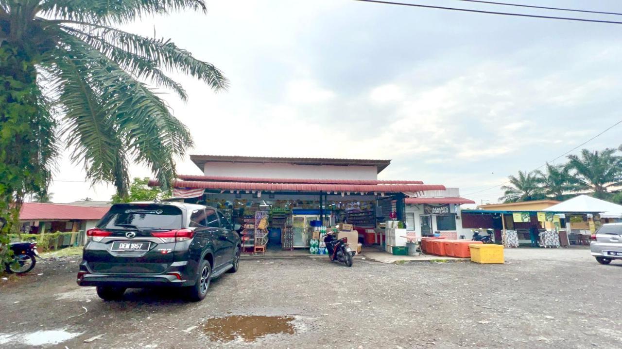 De Qasturee Klia@Kota Warisan Homestay Nearest To Airport Kampong Besut المظهر الخارجي الصورة